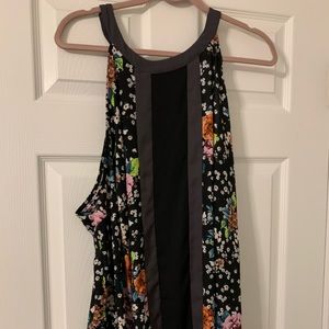 Torrid Top • Size 4 •